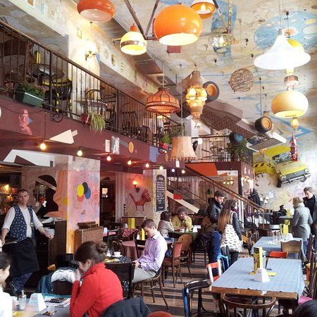 Szatyor Bár és Galéria